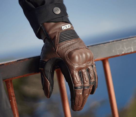 LS2 Duster Black MAN